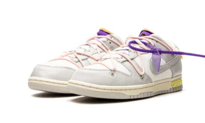 Nike® x Off-White® Dunk Low lot 24